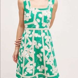Anthropologie MAEVE Size 4 Green Floral dress